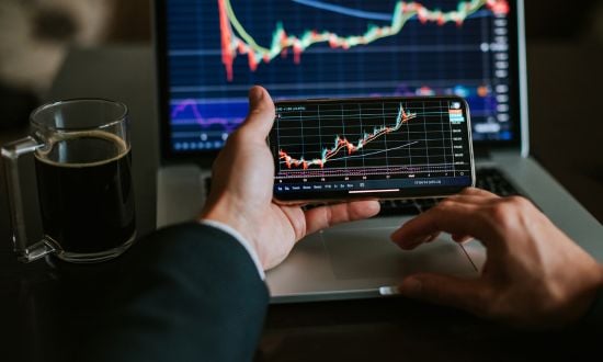 Rohstoff Broker im Vergleich: Finden Sie den besten Anbieter für Ihren Rohstoffhandel